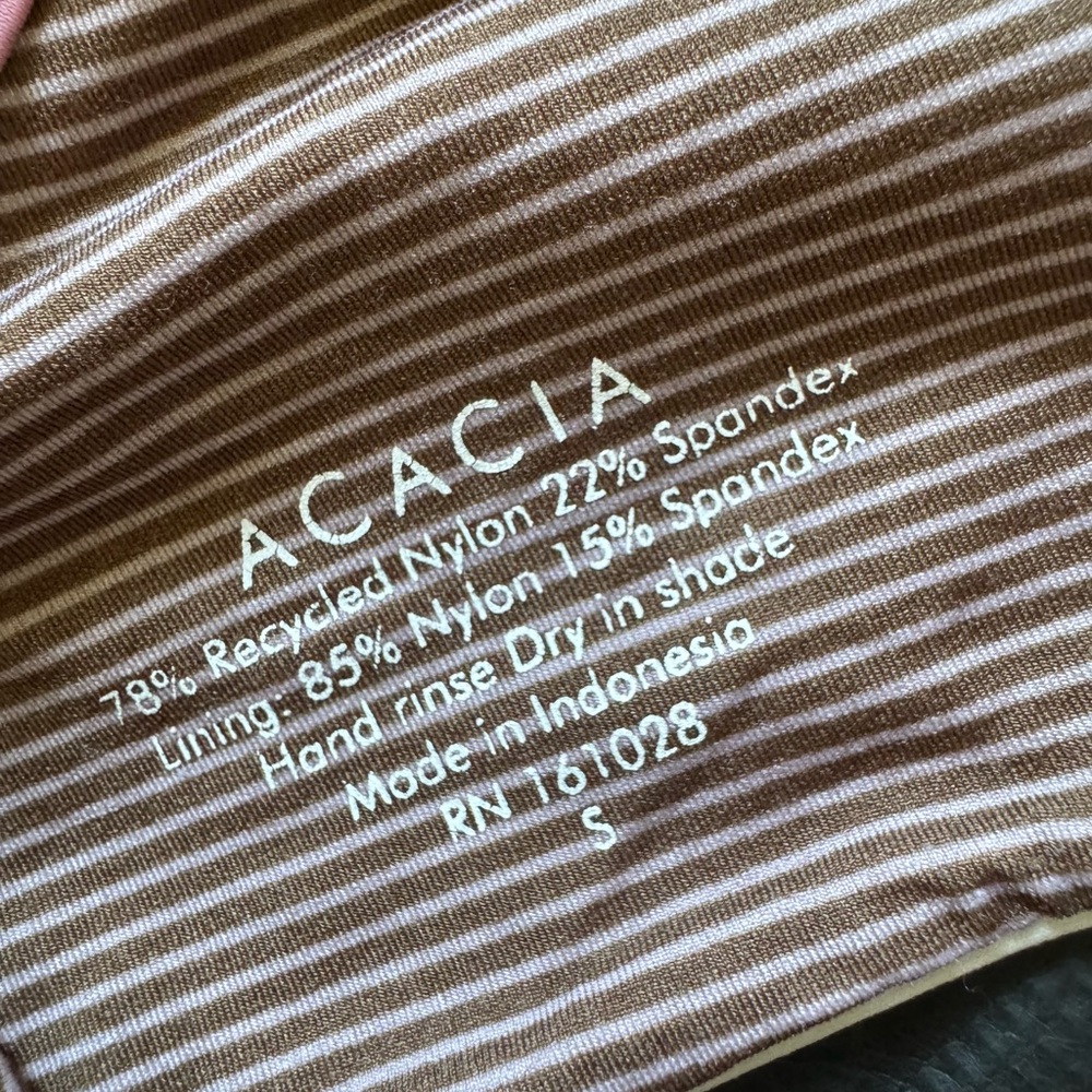 Acacia Swimwear Set Elle White striped Leggings and Komala bikini top small NWOT - Picture 11 of 13